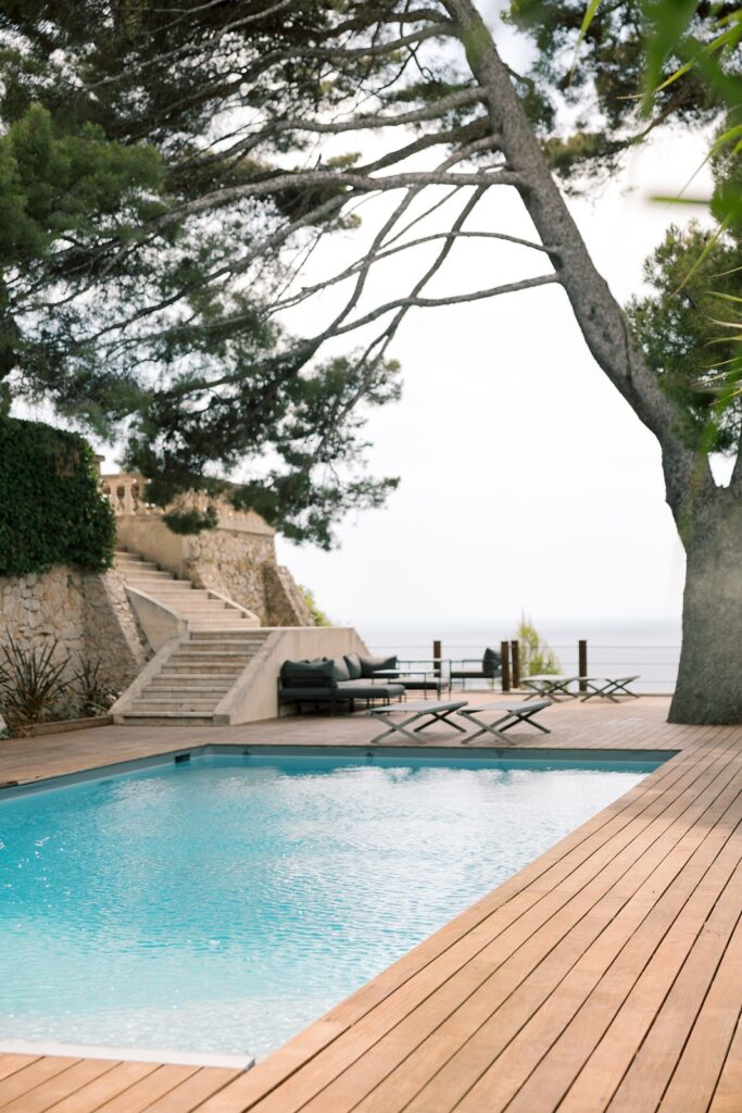 poolside view of a domaine de canaille wedding location option
